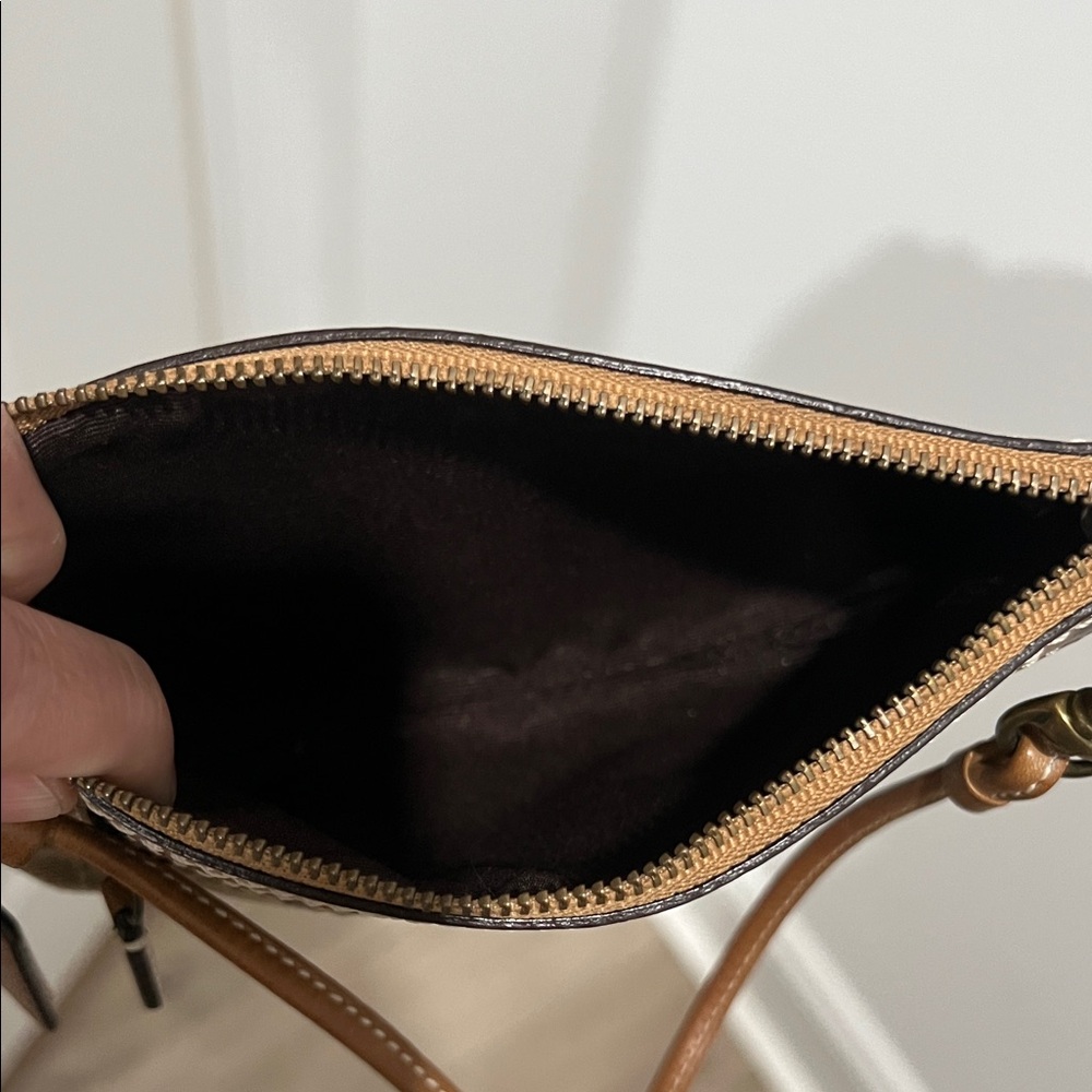 Vintage Y2K Coach Signature Brown and Tan Wristlet - Picture 8 of 8